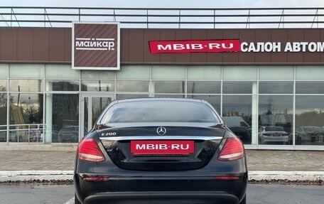 Mercedes-Benz E-Класс, 2019 год, 3 255 000 рублей, 5 фотография