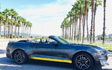 Ford Mustang VI рестайлинг, 2018 год, 2 320 000 рублей, 8 фотография