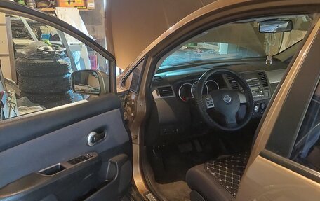 Nissan Tiida, 2007 год, 560 000 рублей, 4 фотография
