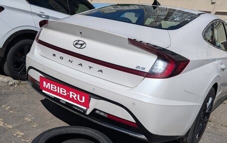 Hyundai Sonata VIII, 2022 год, 2 600 000 рублей, 3 фотография