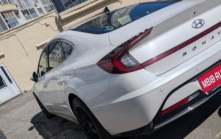 Hyundai Sonata VIII, 2022 год, 2 600 000 рублей, 4 фотография