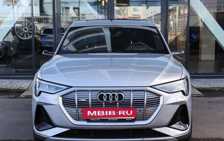 Audi e-tron I, 2021 год, 5 500 000 рублей, 2 фотография