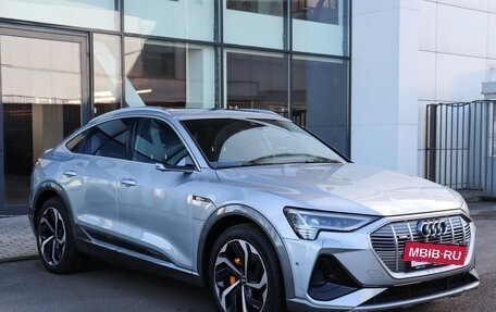 Audi e-tron I, 2021 год, 5 500 000 рублей, 3 фотография