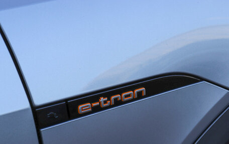 Audi e-tron I, 2021 год, 5 500 000 рублей, 24 фотография
