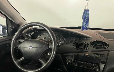 Ford Focus IV, 2001 год, 350 000 рублей, 10 фотография
