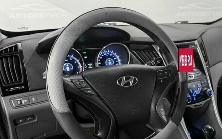 Hyundai Sonata VI, 2010 год, 910 000 рублей, 12 фотография
