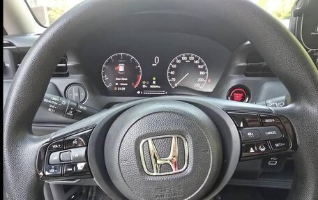 Honda Vezel, 2023 год, 2 452 000 рублей, 8 фотография