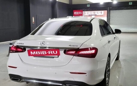 Mercedes-Benz E-Класс, 2023 год, 4 700 000 рублей, 3 фотография