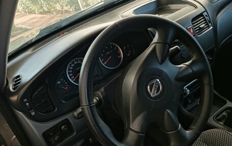 Nissan Almera, 2004 год, 270 000 рублей, 2 фотография