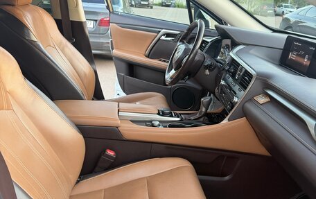 Lexus RX IV рестайлинг, 2018 год, 3 400 000 рублей, 14 фотография