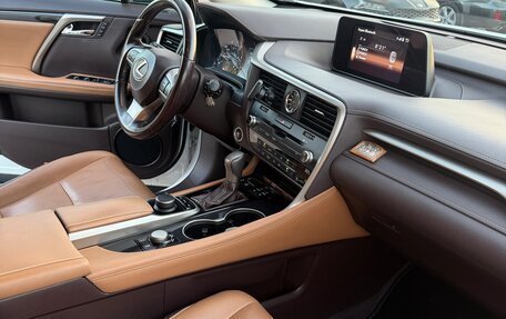 Lexus RX IV рестайлинг, 2018 год, 3 400 000 рублей, 12 фотография