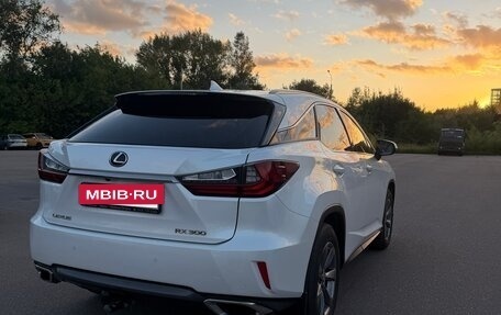 Lexus RX IV рестайлинг, 2018 год, 3 400 000 рублей, 7 фотография