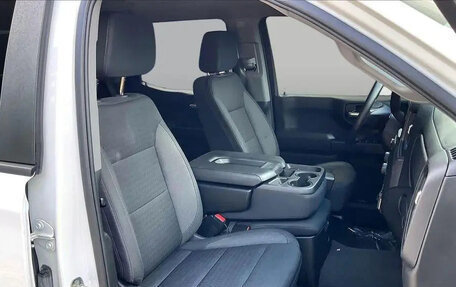 Chevrolet Silverado, 2022 год, 7 868 553 рублей, 4 фотография