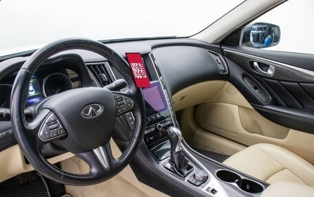 Infiniti Q50 I рестайлинг, 2016 год, 1 670 000 рублей, 9 фотография