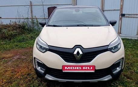 Renault Kaptur I рестайлинг, 2017 год, 1 430 000 рублей, 2 фотография