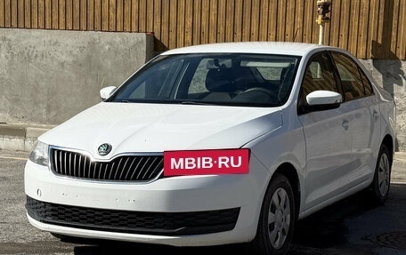 Skoda Rapid I, 2018 год, 1 100 000 рублей, 3 фотография