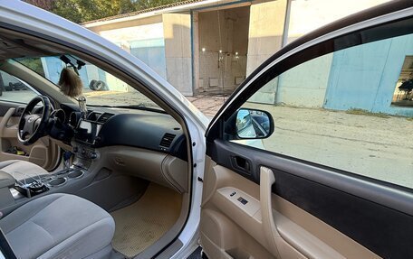 Toyota Highlander III, 2009 год, 1 431 000 рублей, 8 фотография