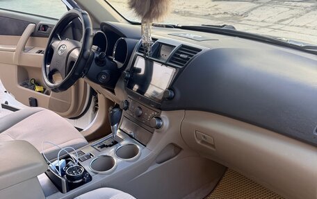 Toyota Highlander III, 2009 год, 1 431 000 рублей, 13 фотография