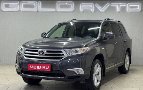 Toyota Highlander III, 2013 год, 2 150 000 рублей, 1 фотография