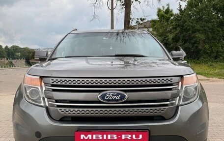 Ford Explorer VI, 2012 год, 1 590 000 рублей, 5 фотография