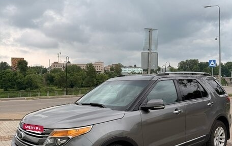 Ford Explorer VI, 2012 год, 1 590 000 рублей, 4 фотография