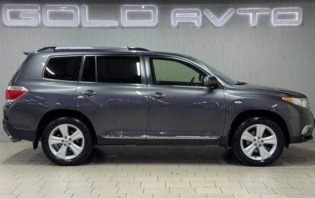 Toyota Highlander III, 2013 год, 2 150 000 рублей, 4 фотография