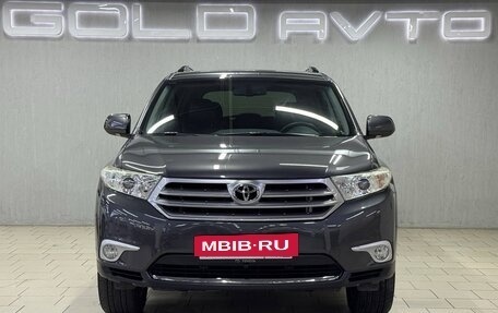 Toyota Highlander III, 2013 год, 2 150 000 рублей, 2 фотография
