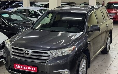 Toyota Highlander III, 2013 год, 2 150 000 рублей, 9 фотография