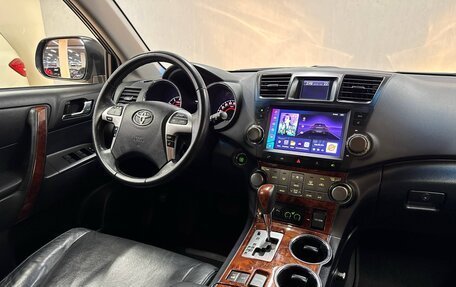Toyota Highlander III, 2013 год, 2 150 000 рублей, 13 фотография