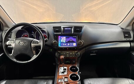 Toyota Highlander III, 2013 год, 2 150 000 рублей, 12 фотография