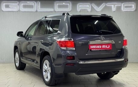 Toyota Highlander III, 2013 год, 2 150 000 рублей, 7 фотография