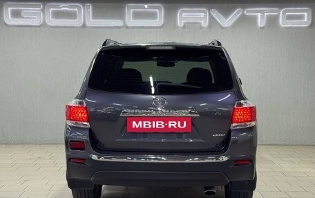 Toyota Highlander III, 2013 год, 2 150 000 рублей, 6 фотография