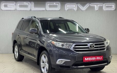 Toyota Highlander III, 2013 год, 2 150 000 рублей, 3 фотография