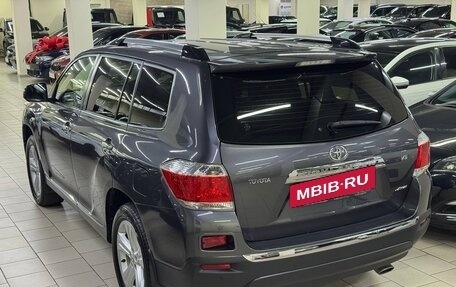 Toyota Highlander III, 2013 год, 2 150 000 рублей, 11 фотография