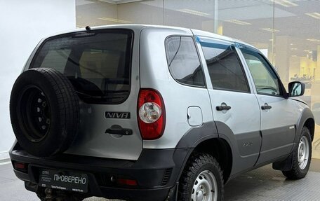 Chevrolet Niva I рестайлинг, 2018 год, 680 000 рублей, 6 фотография