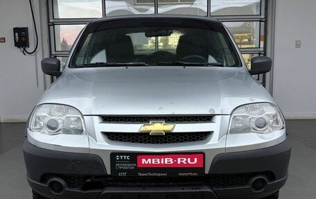 Chevrolet Niva I рестайлинг, 2018 год, 680 000 рублей, 2 фотография