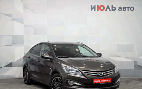 Hyundai Solaris II рестайлинг, 2015 год, 990 000 рублей, 4 фотография