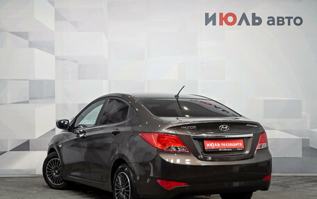 Hyundai Solaris II рестайлинг, 2015 год, 990 000 рублей, 7 фотография