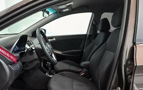 Hyundai Solaris II рестайлинг, 2015 год, 990 000 рублей, 10 фотография