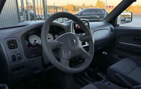 Nissan NP300, 2013 год, 1 490 000 рублей, 10 фотография