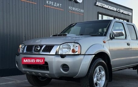 Nissan NP300, 2013 год, 1 490 000 рублей, 6 фотография