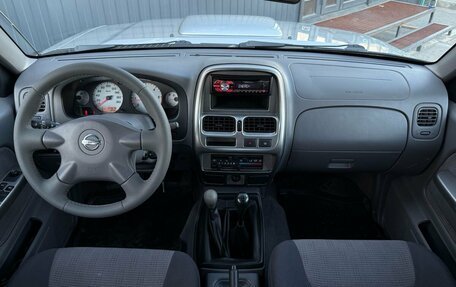 Nissan NP300, 2013 год, 1 490 000 рублей, 13 фотография