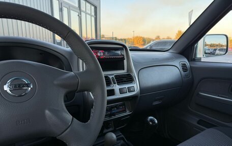 Nissan NP300, 2013 год, 1 490 000 рублей, 22 фотография
