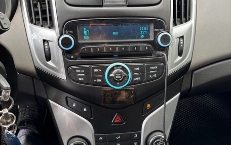 Chevrolet Cruze II, 2013 год, 650 000 рублей, 10 фотография