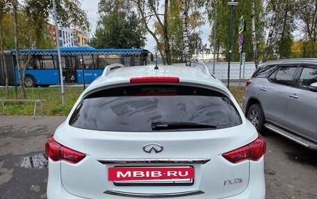 Infiniti FX II, 2010 год, 1 550 000 рублей, 7 фотография