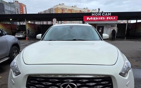 Infiniti FX II, 2010 год, 1 550 000 рублей, 2 фотография