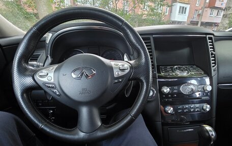 Infiniti FX II, 2010 год, 1 550 000 рублей, 21 фотография