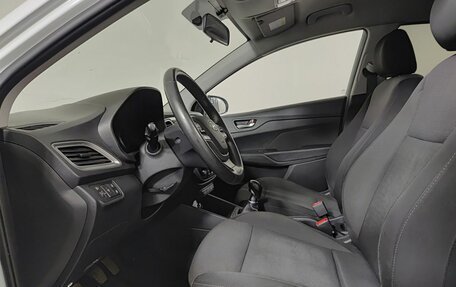 Hyundai Solaris II рестайлинг, 2019 год, 1 150 000 рублей, 20 фотография