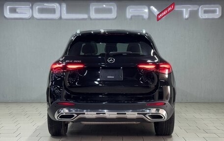 Mercedes-Benz GLC, 2024 год, 6 180 000 рублей, 6 фотография