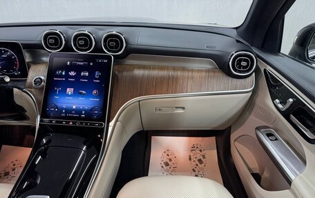 Mercedes-Benz GLC, 2024 год, 6 180 000 рублей, 15 фотография